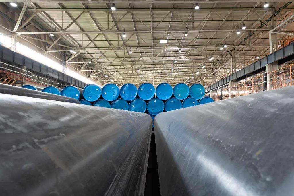 Large diameter trunk pipes: oil and gas pipes