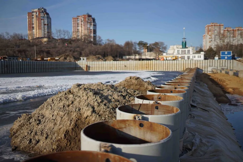 How to build a foundation on piles from pipes